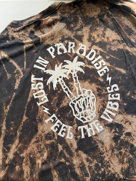 Lost in Paradise - Feel the Vibes Tropical Skull Hand Shirt