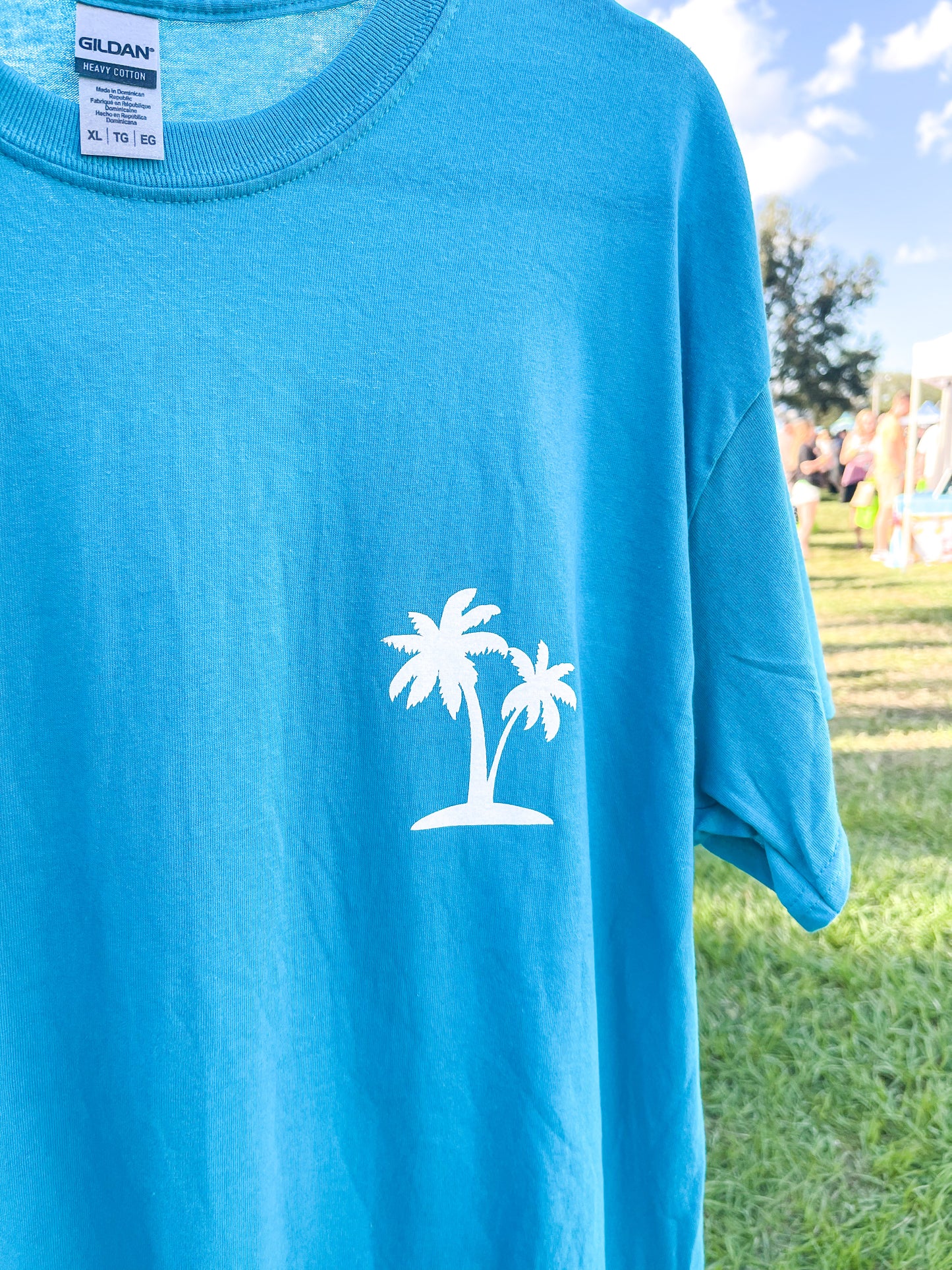 Happiness comes in waves Shirt
