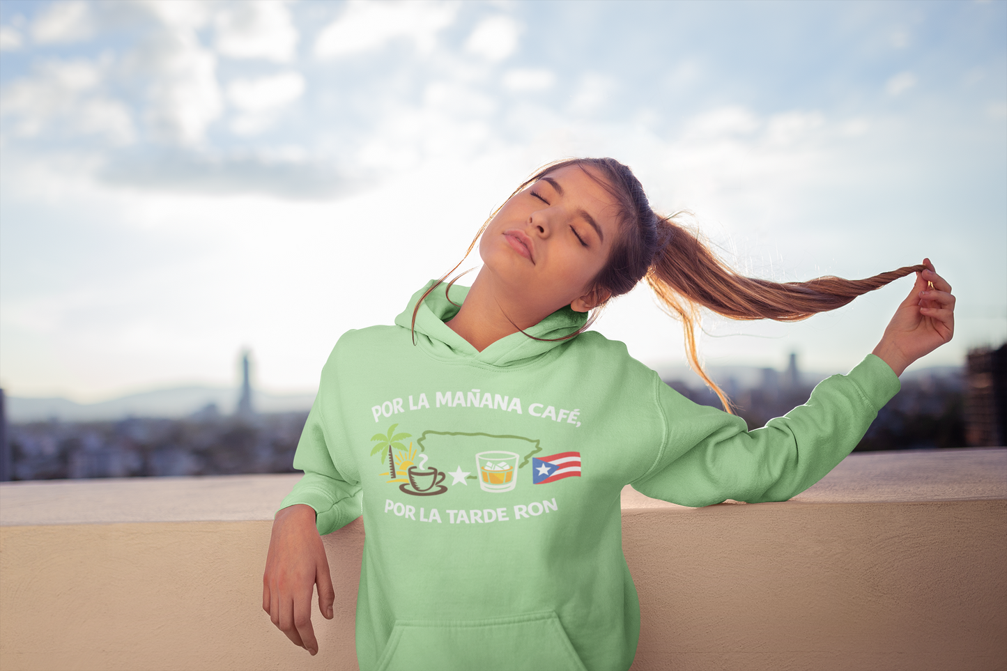 Por la mañana café, por la tarde ron Unisex Hooded Sweatshirt Hoodie
